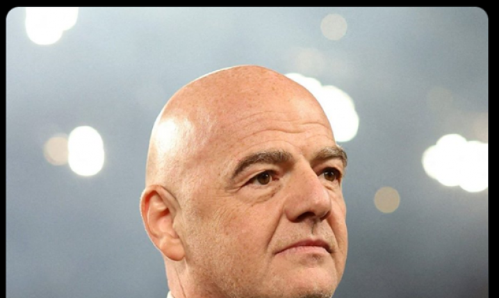 HIT! Tyle wynosi ROCZNA PENSJA Gianniego Infantino w FIFA :D